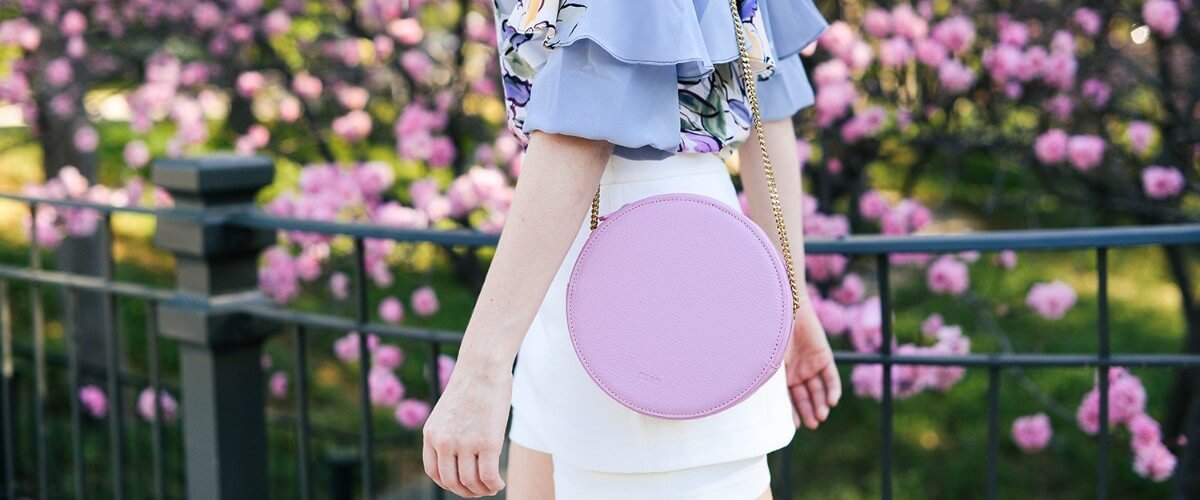 Ideas of wearing the round bag